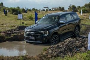Ford Everest 2022 Đánh giá chi tiết Vận hành êm ái, thiết kế đẹp mắt